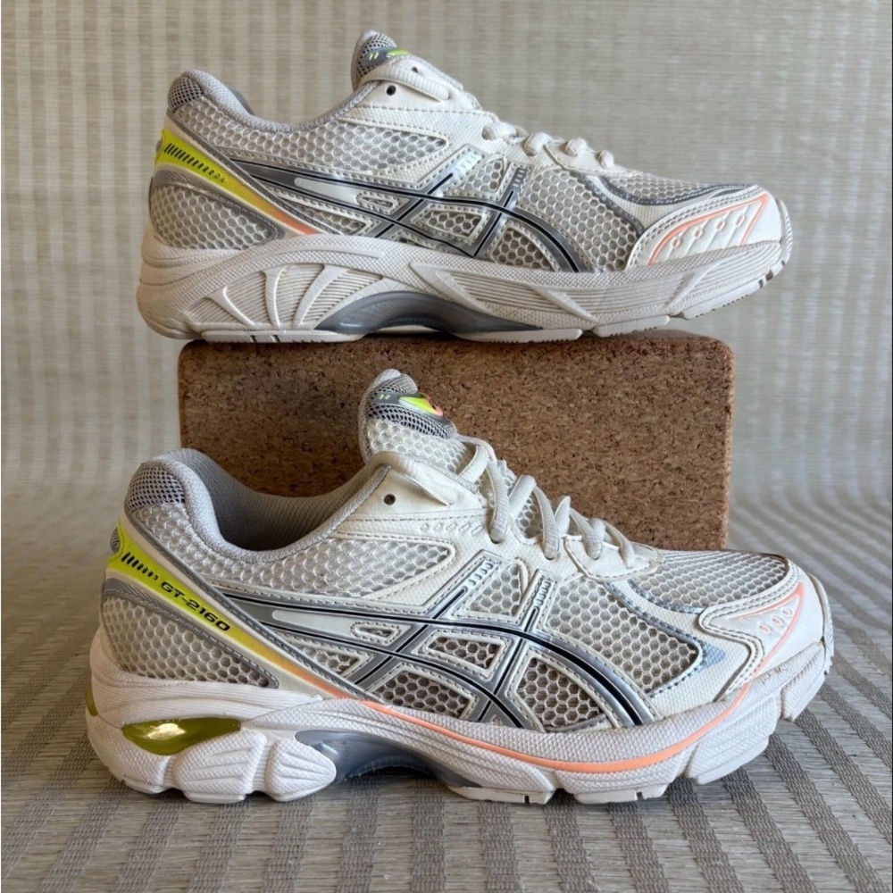 Retro ASICS GT 2160 running shoes